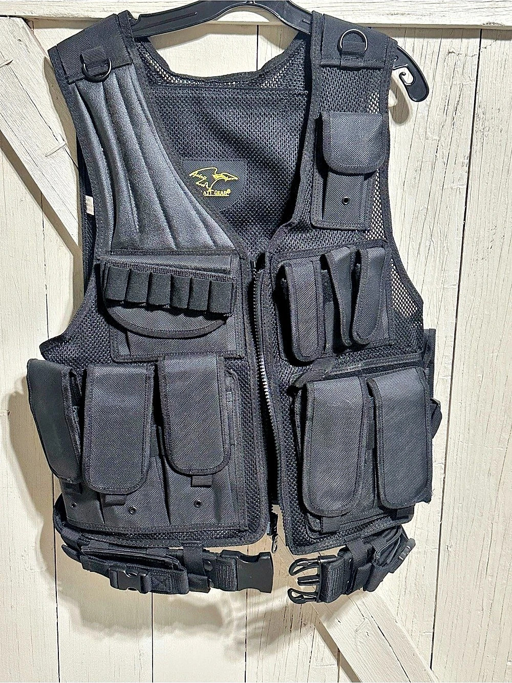 Gallat Gear Multi-Pocket Tactical Vest in Black